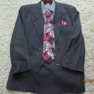 Ungaro Italy Double Breasted Grey Plaid Full ensemble Men’s Suit 44R SC22